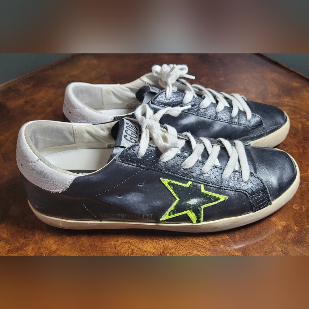 Golden Goose Black Leather Sneaker/ Snakeskin Leather Accents / Neon Edged Star. - Picture 16 of 16
